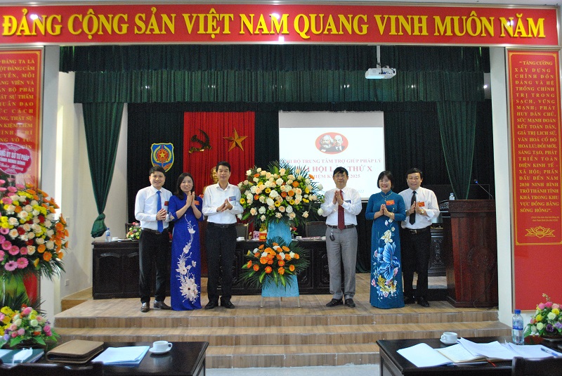 Đại hội điểm Chi bộ Trung tâm Trợ giúp pháp lý nhà nước tỉnh Ninh Bình